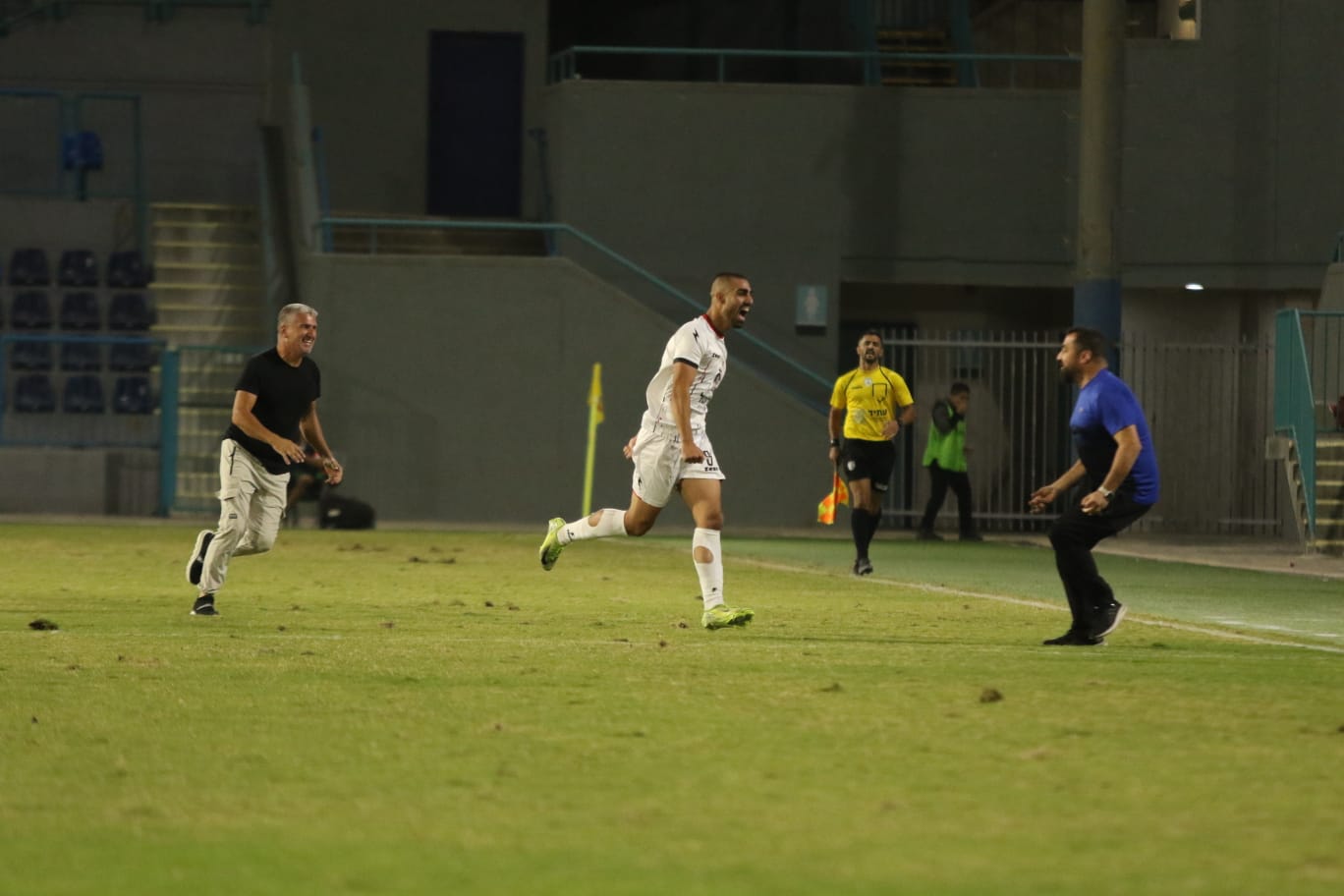 ג'אברין חוגג את השער (דאפר מחאמיד)